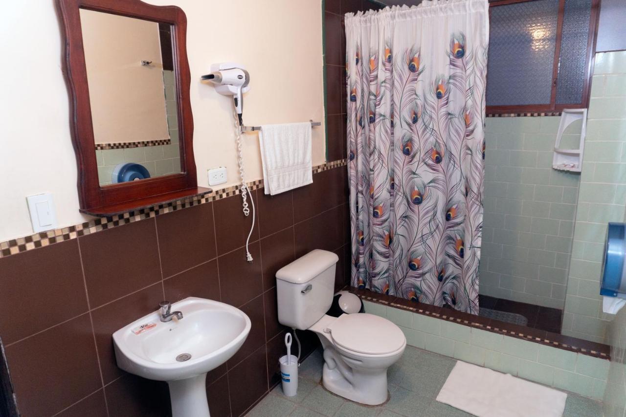 Hotel De Mi Pueblo Баньос Экстерьер фото
